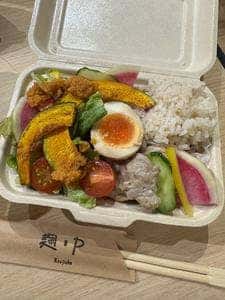 発酵するカフェ 麹中