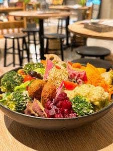 Cosme Kitchen Adaptation 渋谷ヒカリエ店