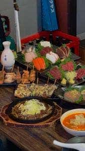 ホルモン酒場