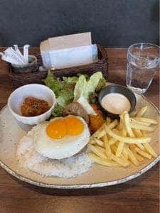 Cafe and gallery 紡ぎ