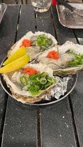 かき小屋本舗 牡蠣舟