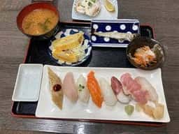 市場食堂 豊浜漁港