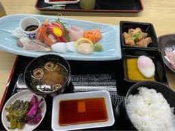 とれとれ市場鮮魚コーナー