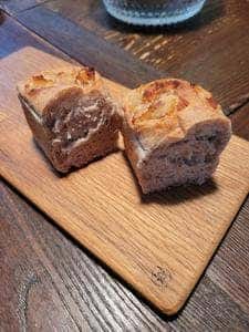 山のパン屋 桑の実 道の駅こぶちざわ