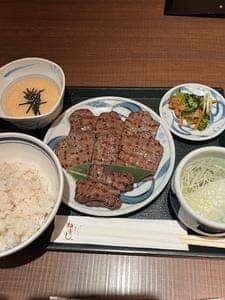 牛たんとろろ麦めし ねぎし 靖国通り店