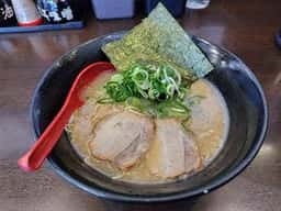ラーメン本丸 小牧店