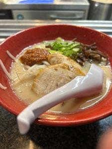 はかたラーメン 駅構内店