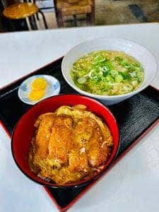 三勝うどん屋