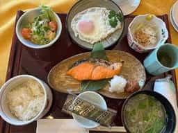 レストラン アゼリア つつじヶ丘カントリー倶楽部