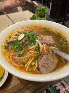 バインセオ サイゴン 有楽町店