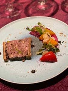 フレンチレストラン フルーヴ