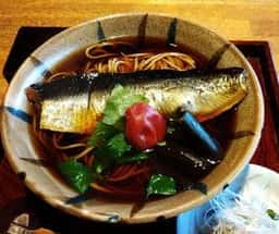大町 おかめや