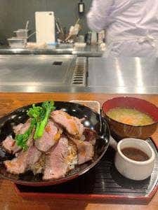 牛鉄板鍋 馨