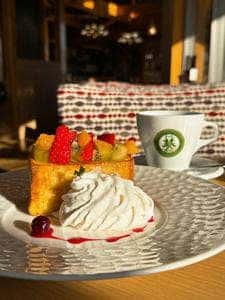 8代 葵カフェ ハワイ境店