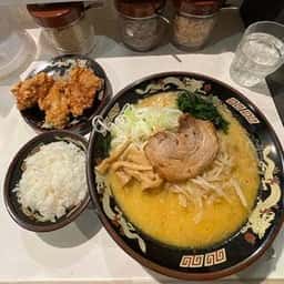 北海道らーめん みそ熊 大阪京橋店