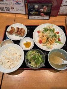 中華料理 華栄