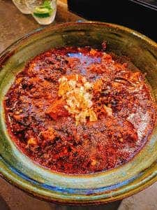 すするか、すすらんか。