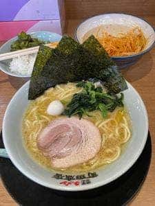 横浜家系ラーメン 町田商店 仲町台店