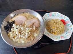 らーめん勝 燕店