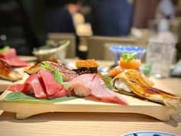 元祖ぶっち切り寿司 魚心 心斎橋店