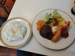 洋食ムチュ