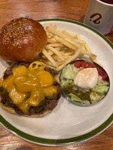 THE BURGER SHOP