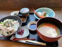 かに八代 れんが亭