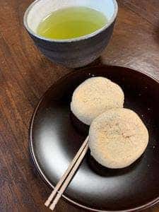 二軒茶屋餅角屋本店