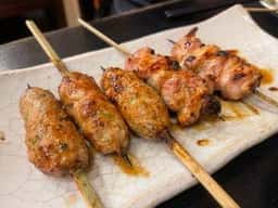 備長炭火焼き鳥 義常