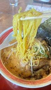 ラーメンやつや