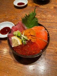 どんぶり茶屋 新千歳空港店