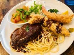 洋食 航旅莉屋