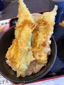 資さんうどん 日向財光寺店