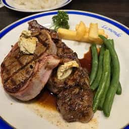 Le Monde 新宿店