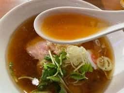 猛た波が麺を喰らふ