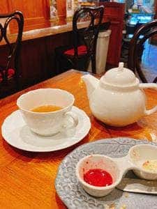 CAFE MISSPONNE