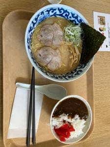 姿見食堂