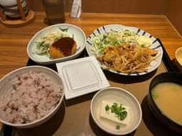 やよい軒 神田北口店