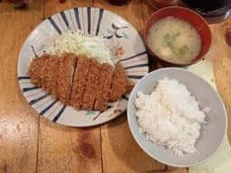 とんかつ専門店 かつ屋