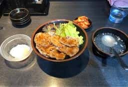 焼肉丼 たどん