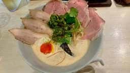 鶏と魚介らぁ麺 komugi