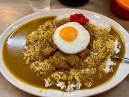 カレーや マドラス