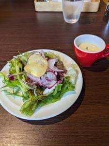 Dining cafe プティポワ