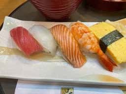 割烹 音羽鮨 千里山店