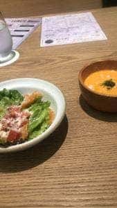 salmon atelier Hus