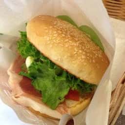 フレッシュネスバーガー 神田須田町店