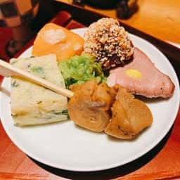 界ポロト 食事処