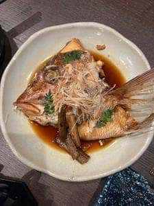 鮨 瑠璃