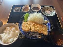 とんかつ肉料理 吉岡