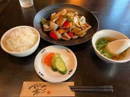パオの食卓
